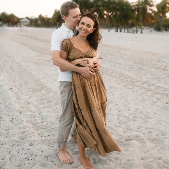 Meet your Posher, Marcella - Picture 1 of 2